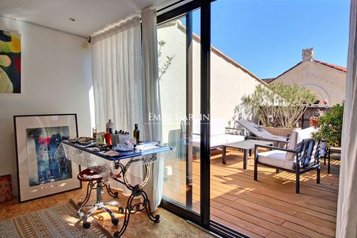 Lüks ev Nîmes, Gard