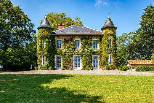 Luxe woning in Baiona, Pyrénées-Atlantiques