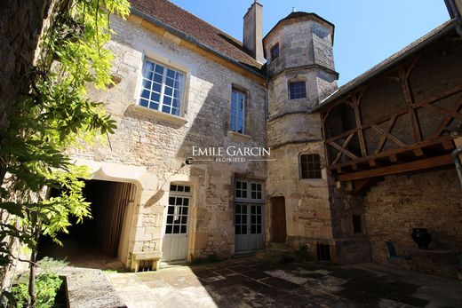 호화 저택 / Vézelay, Yonne