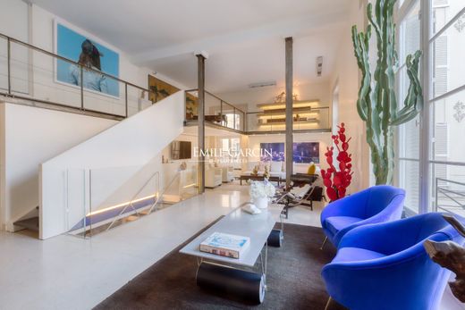 Apartment in Saint-Germain, Odéon, Monnaie, Paris