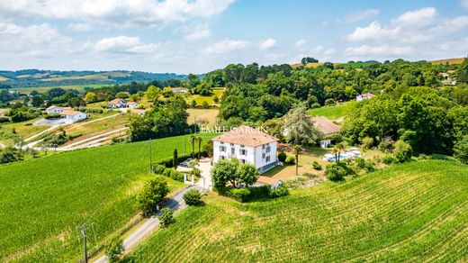 Элитный дом, Bayonne, Pyrénées-Atlantiques