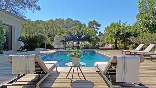 Luxury home in Mougins, Alpes-Maritimes