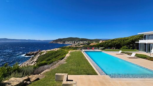 Villa in Saint-Cyr-sur-Mer, Var