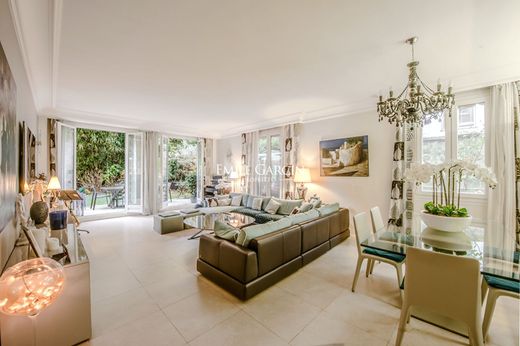 Apartament w Neuilly-sur-Seine, Hauts-de-Seine