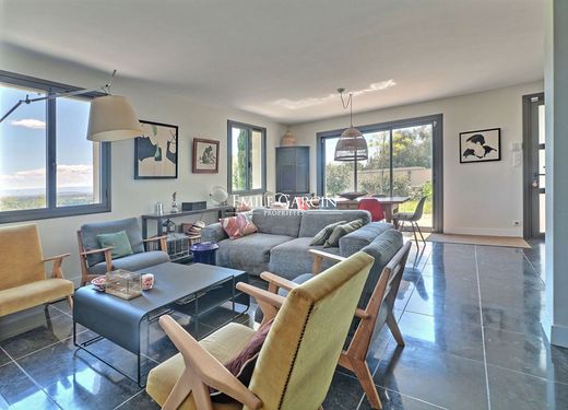 Πολυτελή κατοικία σε Villeneuve-lès-Avignon, Gard