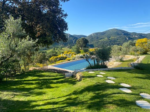 Luxury home in Suzette, Vaucluse