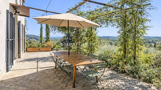 Luxury home in Villeneuve-lès-Avignon, Gard