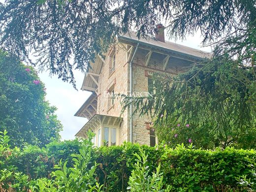 ‏בתי יוקרה ב  Bagnoles-de-l'Orne, Orne