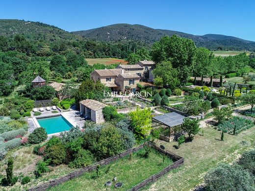 Villa a Lourmarin, Vaucluse