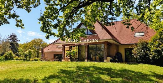 Luxury home in Montfort-l'Amaury, Yvelines