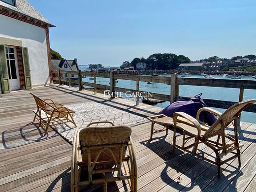 Luxus-Haus in Ploubazlanec, Côtes-d'Armor