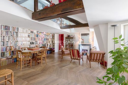 Apartment in Tour Eiffel, Invalides – Ecole Militaire, Saint-Thomas d’Aquin, Paris