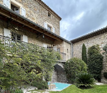 Luxury home in Uzès, Gard