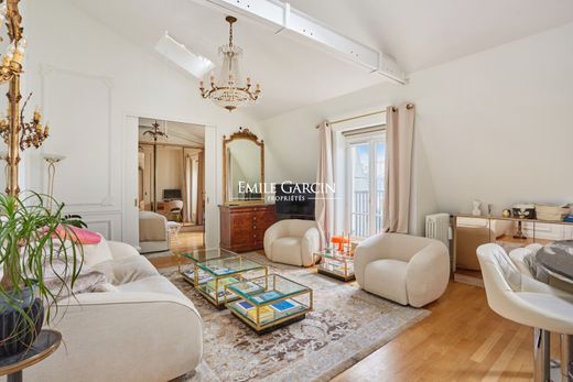 ‏דירה ב  Paris 08 Élysée, Paris