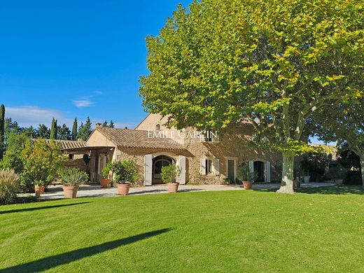 Country House in Cheval-Blanc, Vaucluse