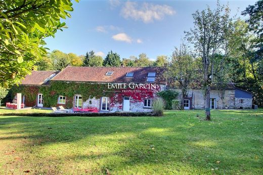 Luxus-Haus in Donnemarie-Dontilly, Seine-et-Marne