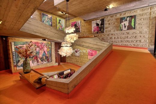 Townhouse in Nîmes, Gard