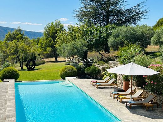 Luxus-Haus in Lacoste, Vaucluse