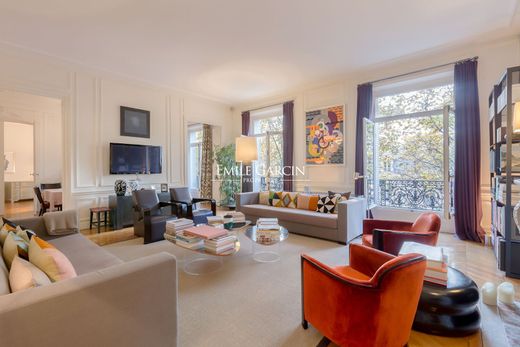 Apartament w Tour Eiffel, Invalides – Ecole Militaire, Saint-Thomas d’Aquin, Paris