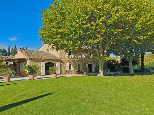 Country House in Cheval-Blanc, Vaucluse