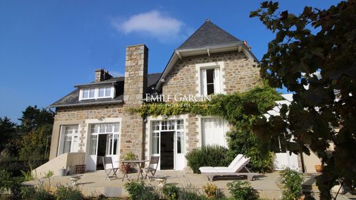 Luxury home in Lancieux, Côtes-d'Armor