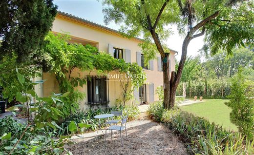 ‏בתי יוקרה ב  Saint-Rémy-de-Provence, Bouches-du-Rhône