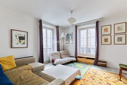 Apartment in Tour Eiffel, Invalides – Ecole Militaire, Saint-Thomas d’Aquin, Paris