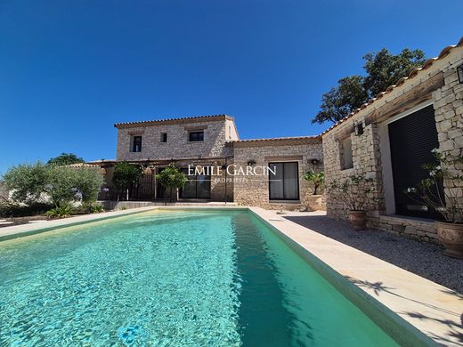 Casa de lujo en Uzès, Gard