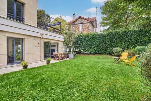 Daire Saint-Cloud, Hauts-de-Seine