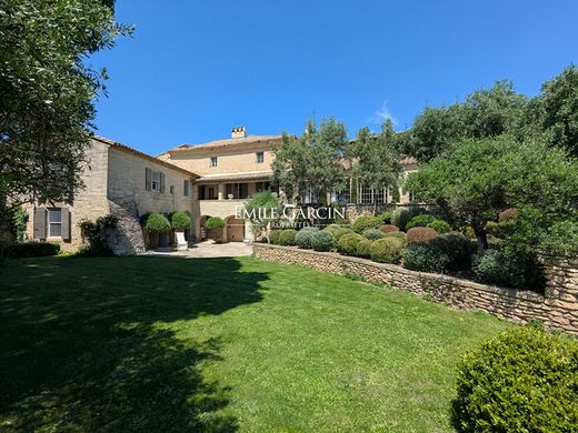 Luxus-Haus in Uzès, Gard