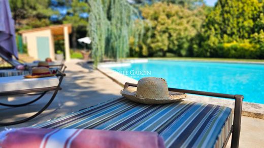 Villa a Saint-Zacharie, Var