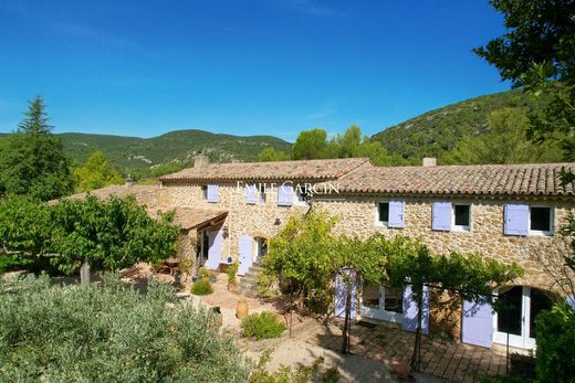 Luxury home in Lauris, Vaucluse