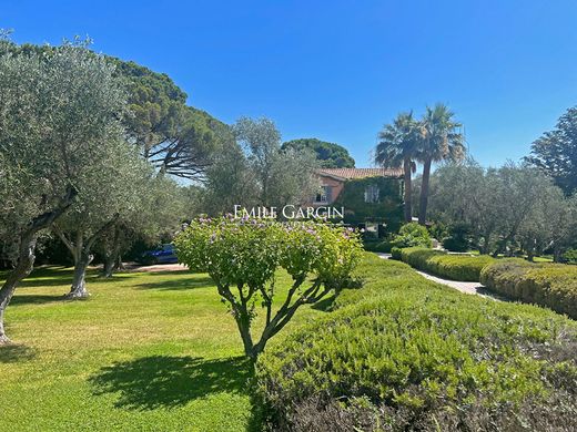 Luxe woning in Mougins, Alpes-Maritimes