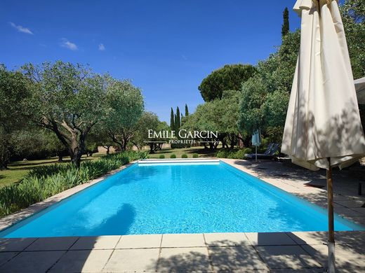 Luxus-Haus in Uzès, Gard