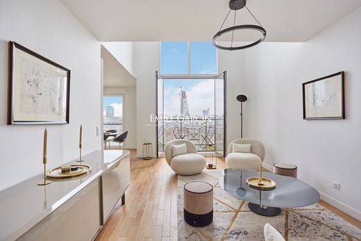 Apartment in Issy-les-Moulineaux, Hauts-de-Seine