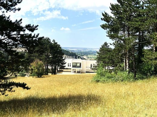 Luxe woning in Magny-en-Vexin, Val d'Oise