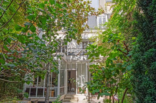 Hotel in Monceau, Courcelles, Ternes, Paris