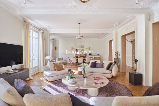 ﺷﻘﺔ ﻓﻲ Neuilly-sur-Seine, Hauts-de-Seine