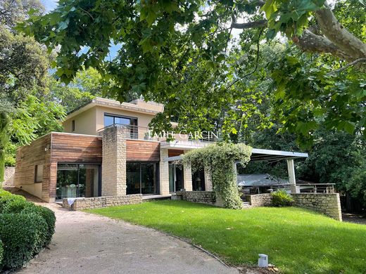 Πολυτελή κατοικία σε Villeneuve-lès-Avignon, Gard