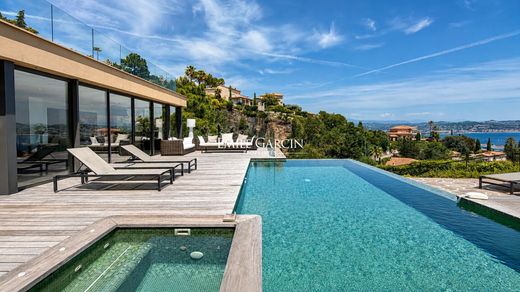 Luxury home in Théoule-sur-Mer, Alpes-Maritimes