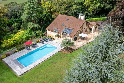 Luxe woning in Gisors, Eure