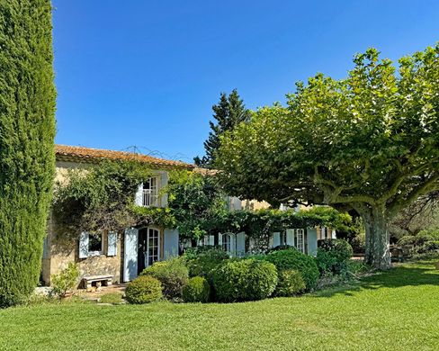 Luxury home in Eygalières, Bouches-du-Rhône