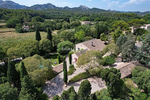 Элитный дом, Saint-Rémy-de-Provence, Bouches-du-Rhône