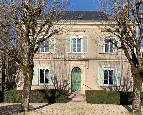 Luxus-Haus in Château-Gontier, Mayenne