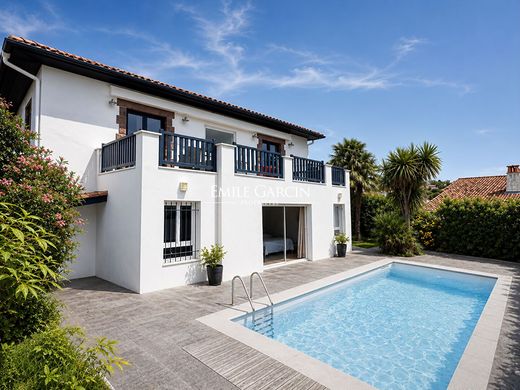 Luxury home in Ciboure, Pyrénées-Atlantiques