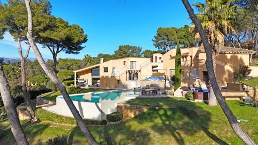 Luxe woning in Mougins, Alpes-Maritimes