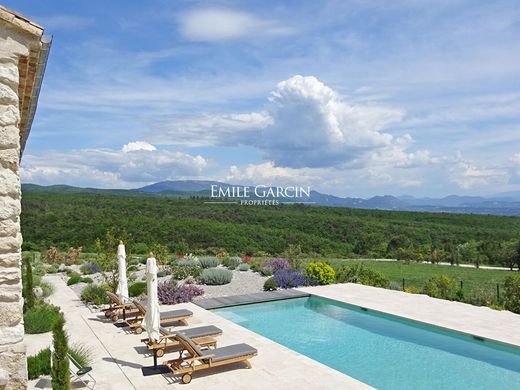 Country House in Grignan, Drôme