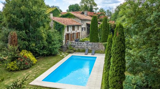 Luksusowy dom w Nontron, Dordogne