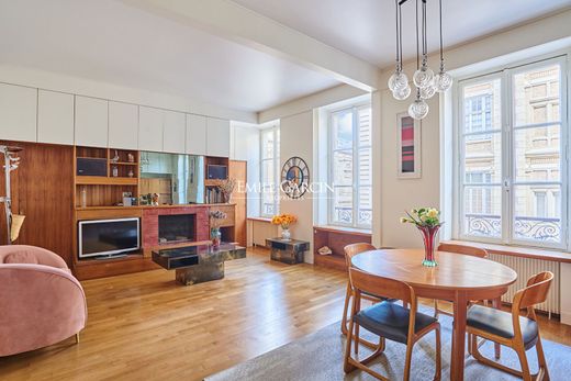 Apartment in Temple, Rambuteau – Francs Bourgeois, Réaumur, Paris