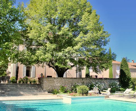 Luxury home in Lacoste, Vaucluse